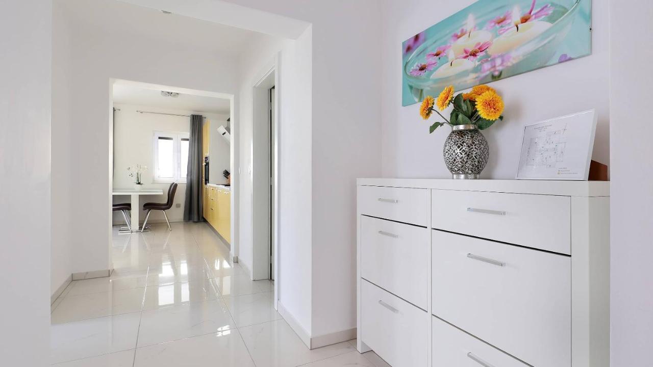 נובליה Apartmani "Villa Barbara" מראה חיצוני תמונה
