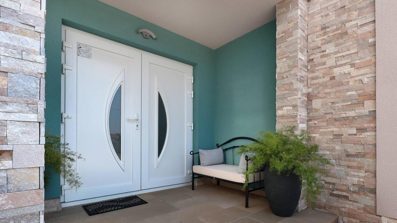 נובליה Apartmani "Villa Barbara" מראה חיצוני תמונה