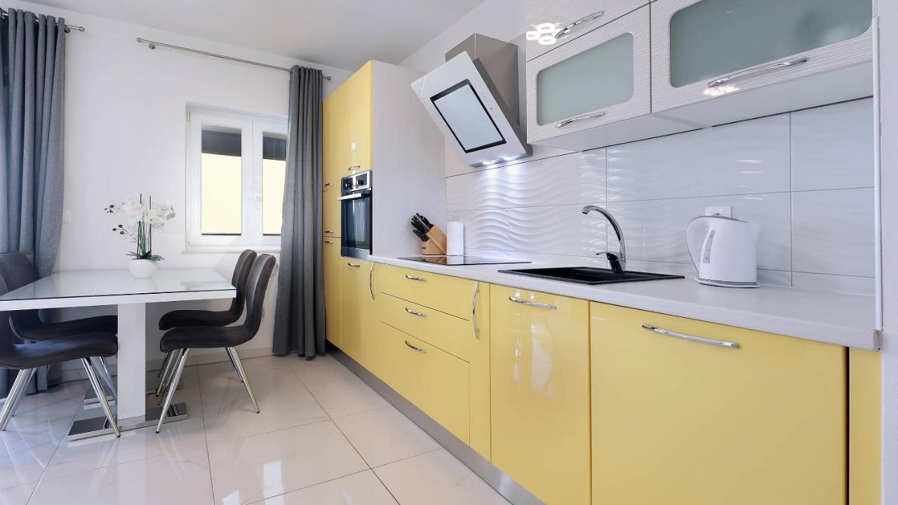 נובליה Apartmani "Villa Barbara" מראה חיצוני תמונה