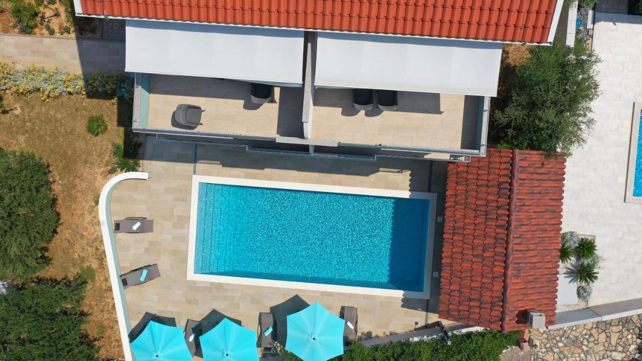 נובליה Apartmani "Villa Barbara" מראה חיצוני תמונה